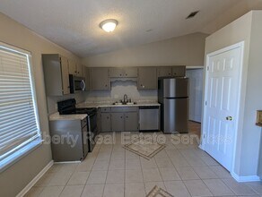 1413 Desert Storm Dr in Hinesville, GA - Building Photo - Building Photo