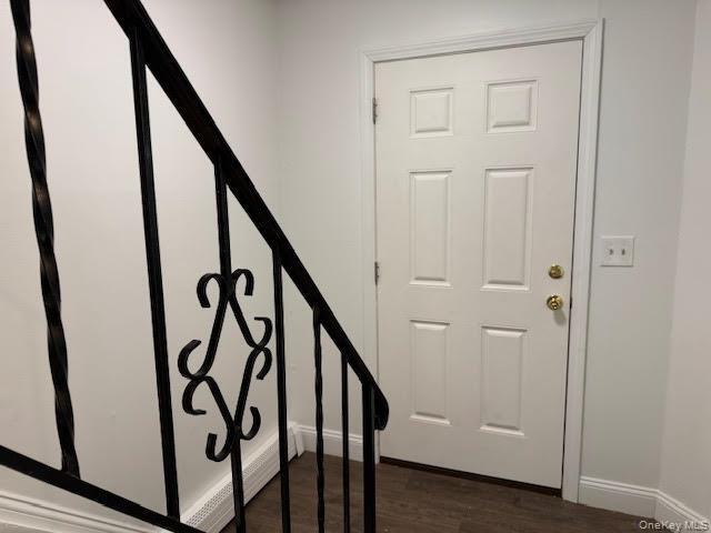 8 Marshall Dr in Cornwall, NY - Building Photo
