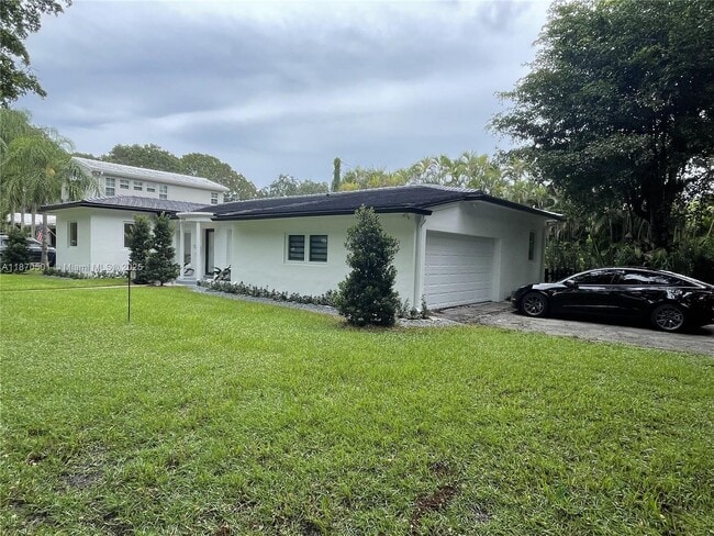 936 S Alhambra Cir in Coral Gables, FL - Building Photo - Building Photo