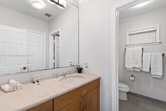 65 Hendricks Isle in Fort Lauderdale, FL - Building Photo - Building Photo