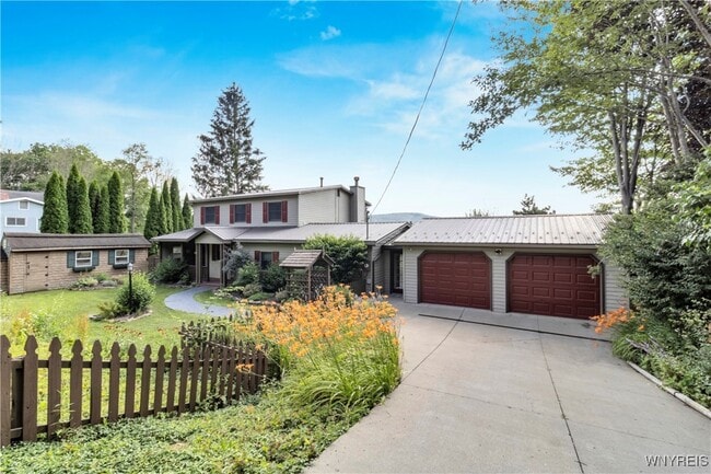 property at 8831 Lake Rd