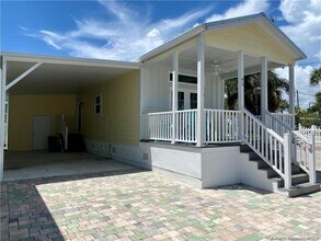43 NE Nautical Dr in Jensen Beach, FL - Building Photo - Building Photo