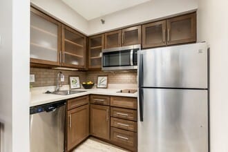 ReVi Worthington Crossing in Columbus, OH - Building Photo - Building Photo