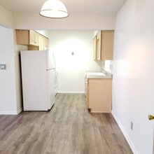 9533 University Ave, Unit 01 in Clive, IA - Building Photo - Building Photo