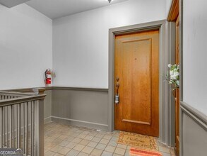 198 Ponce De Leon Ave NE in Atlanta, GA - Building Photo - Building Photo