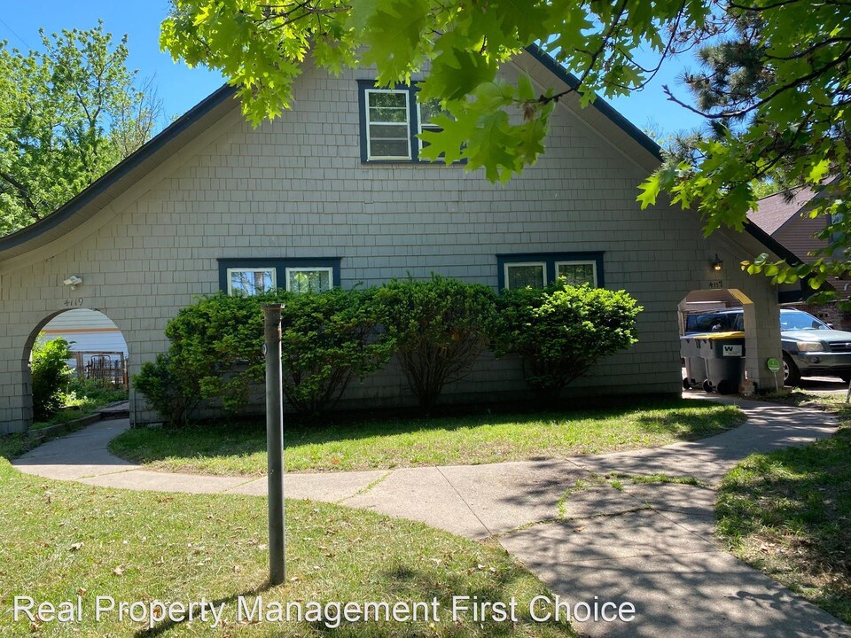 4119 E Lewis St in Wichita, KS - Foto de edificio