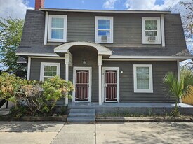 818 Ogden St in San Antonio, TX - Building Photo