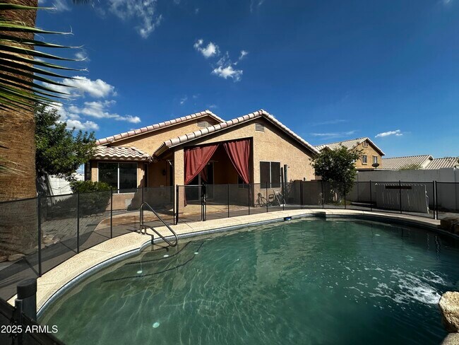 14410 S 44th St in Phoenix, AZ - Building Photo - Building Photo
