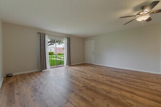 2025 S Seacrest Blvd in Boynton Beach, FL - Building Photo - Building Photo