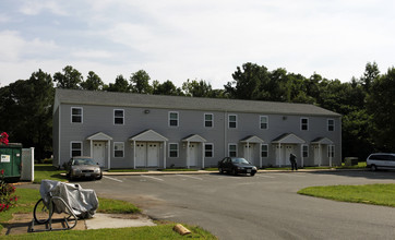 Burnt Ordinary Village in Toano, VA - Building Photo - Building Photo