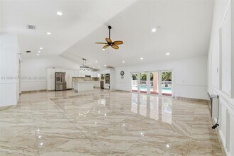 6344 NW 74th Terrace in Parkland, FL - Building Photo - Building Photo