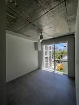 1927 NW 3rd Ave, Unit B8 in Miami, FL - Building Photo - Building Photo