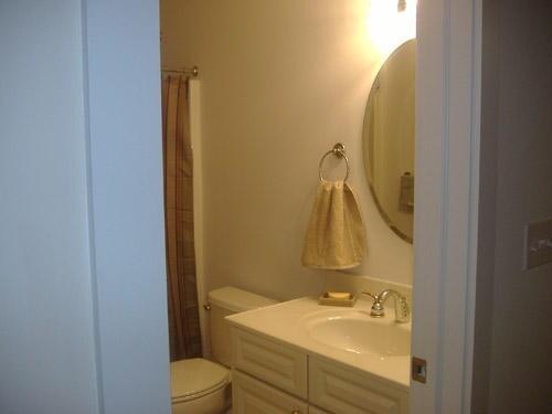 Phillips Street Apartments in Stroudsburg, PA - Building Photo - Interior Photo