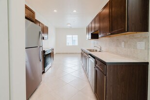 2878 Jamaica Blvd S, Unit D101 in Lake Havasu City, AZ - Building Photo