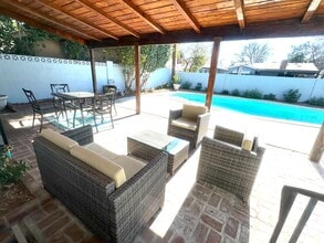 15732 Covello St in Van Nuys, CA - Building Photo - Building Photo