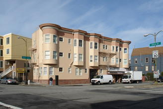 688 San Jose Ave in San Francisco, CA - Building Photo - Building Photo