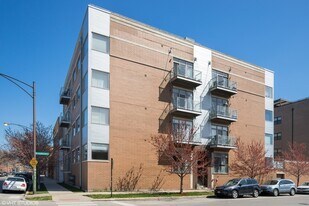 1162 W Hubbard St in Chicago, IL - Building Photo