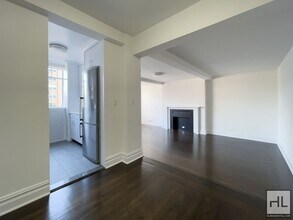 5 AVENUE in New York, NY - Building Photo - Building Photo