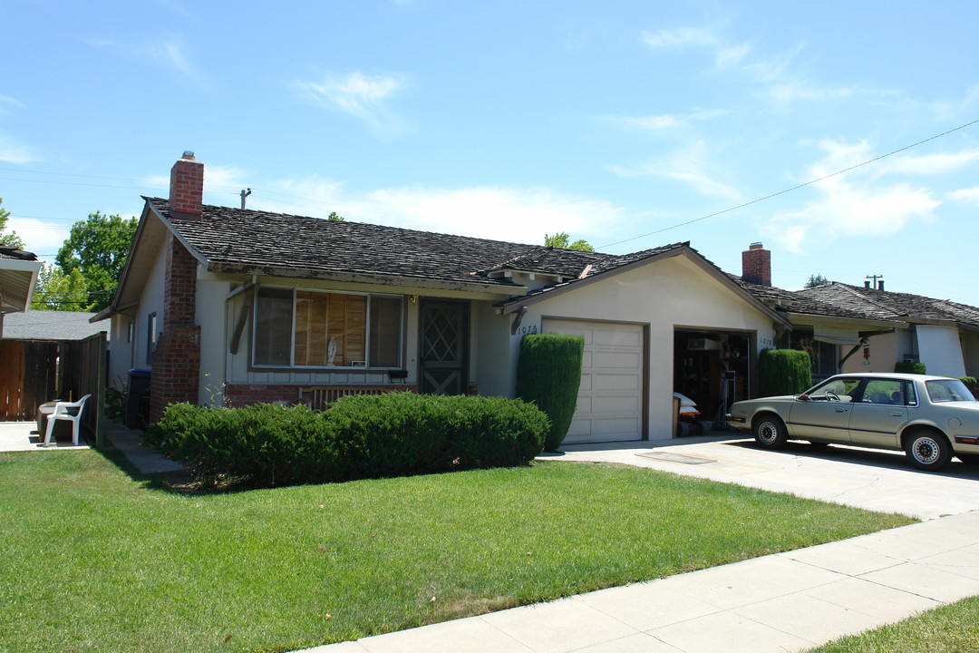 1076-1078 Nottingham Pl in San Jose, CA - Building Photo