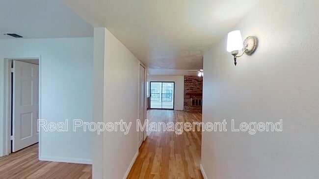 1824 Addington Dr in Carrollton, TX - Building Photo - Building Photo