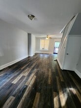 815 E Tulpehocken St in Philadelphia, PA - Building Photo - Building Photo