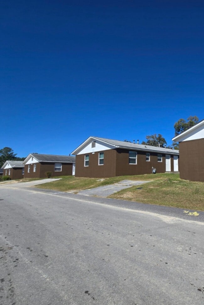2815 Howell Ct