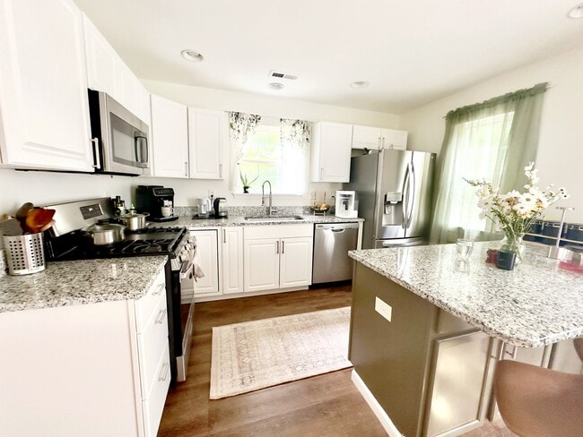 694 Rock Lake Glen