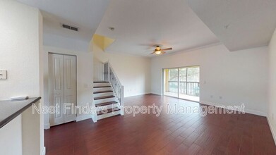 9745 Touchton Rd in Jacksonville, FL - Building Photo - Building Photo