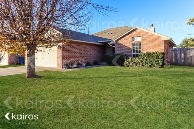 1232 Capitol Dr in Edmond, OK - Building Photo - Building Photo