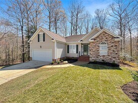 6108 Barfleur Pl in Williamsburg, VA - Building Photo