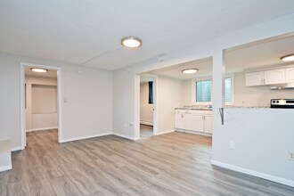 1366 Pascal St, Unit Unit A in St. Paul, MN - Building Photo - Building Photo