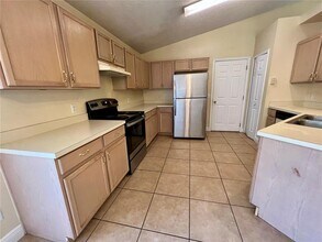 10267 Vista Cove Ln in Orlando, FL - Building Photo - Building Photo
