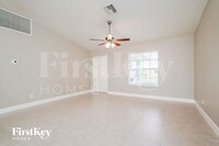 2031 NE 9th Pl in Cape Coral, FL - Foto de edificio - Building Photo