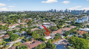 2740 NE 34th St in Fort Lauderdale, FL - Building Photo