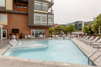 Apex On Quality Hill in Kansas City, MO - Foto de edificio - Building Photo