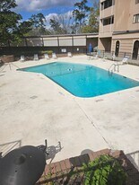 1825 St Julian Pl in Columbia, SC - Building Photo