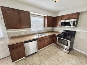 1051 Mosby Rd in Memphis, TN - Building Photo - Building Photo