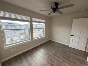 7863 28th St in White City, OR - Building Photo - Building Photo