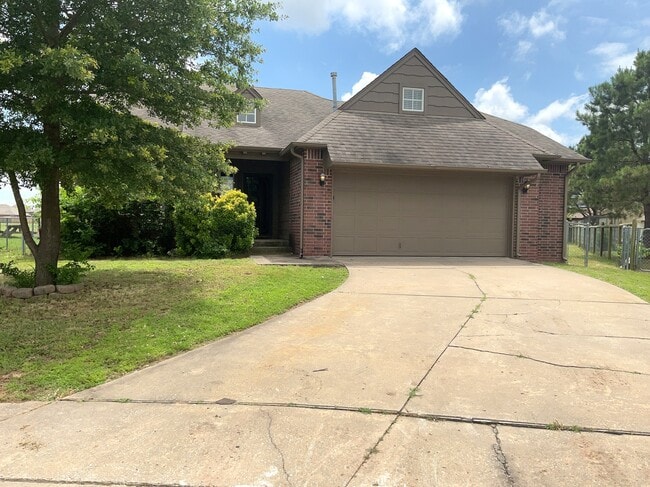 property at 3501 E Aurora St