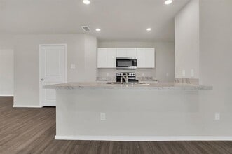 137 Brooke Dr in Alvord, TX - Building Photo - Building Photo