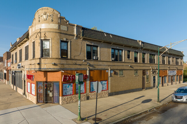 9200 S Cottage Grove Ave in Chicago, IL - Foto de edificio - Building Photo