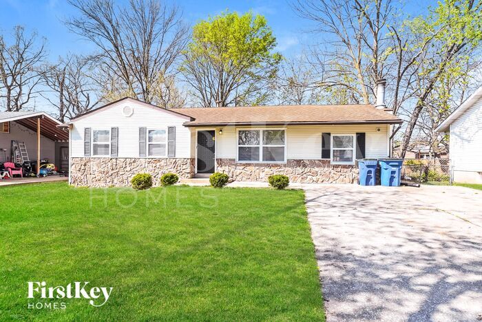 20 Sungrove Dr in Maryland Heights, MO - Building Photo