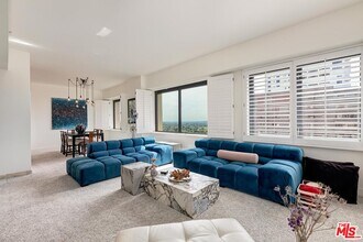 10520 Wilshire Blvd in Los Angeles, CA - Foto de edificio - Building Photo