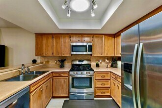 9106 Rockcrest Cir in Austin, TX - Building Photo - Building Photo