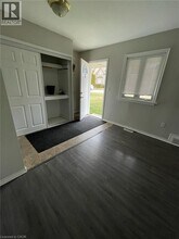 3 Falcon Rd in Hamilton, ON - Building Photo - Building Photo