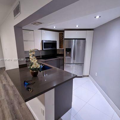 9741 Fontainebleau Blvd in Miami, FL - Building Photo - Building Photo