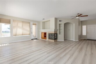 721 Big Spring Dr, Unit 7101 in Banning, CA - Building Photo - Building Photo