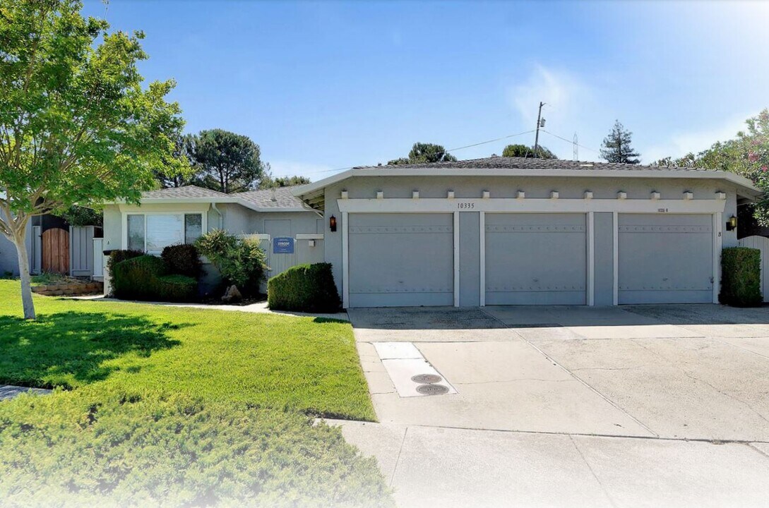 10335 El Prado Way in Cupertino, CA - Building Photo