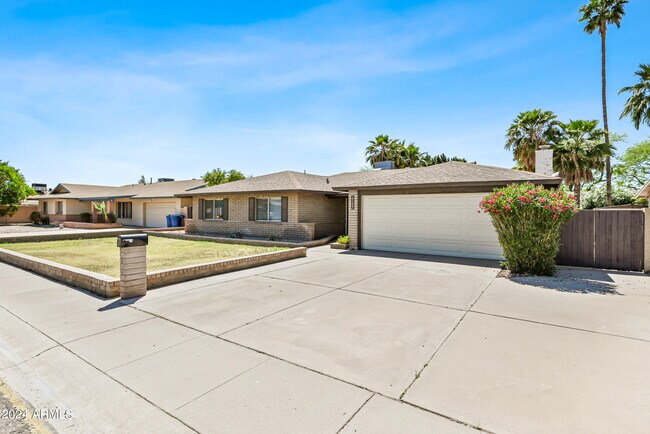 property at 5930 S Juniper St