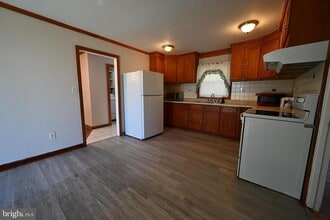 1 Pinetree Ln in Willingboro, NJ - Building Photo - Building Photo